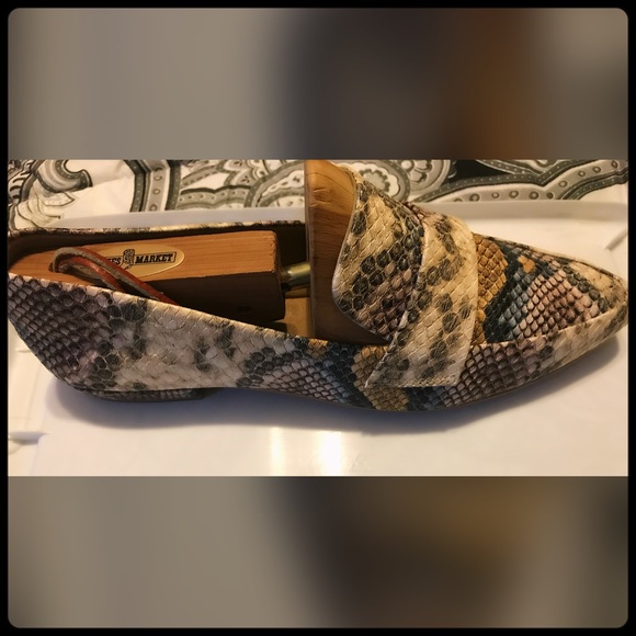 NWOT, Steven by Steven Madden, multi color snake skin print, sz 8.5, narrow fit. - Picture 5 of 6